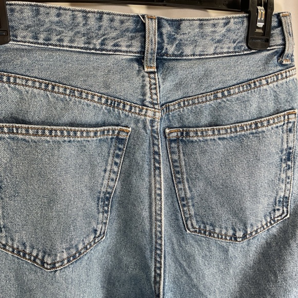 H&M Blue Denim Jeans Hi Rise Loose Fit Size 6 100% Cotton No Stretch Distressed - Picture 7 of 10